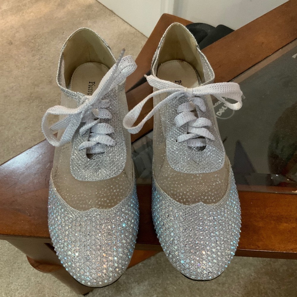 Pierre Dumas Rhinestone Silver Mesh Glitter Party Shoes Size 9